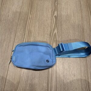 Lululemon belt bag in Aero Blue